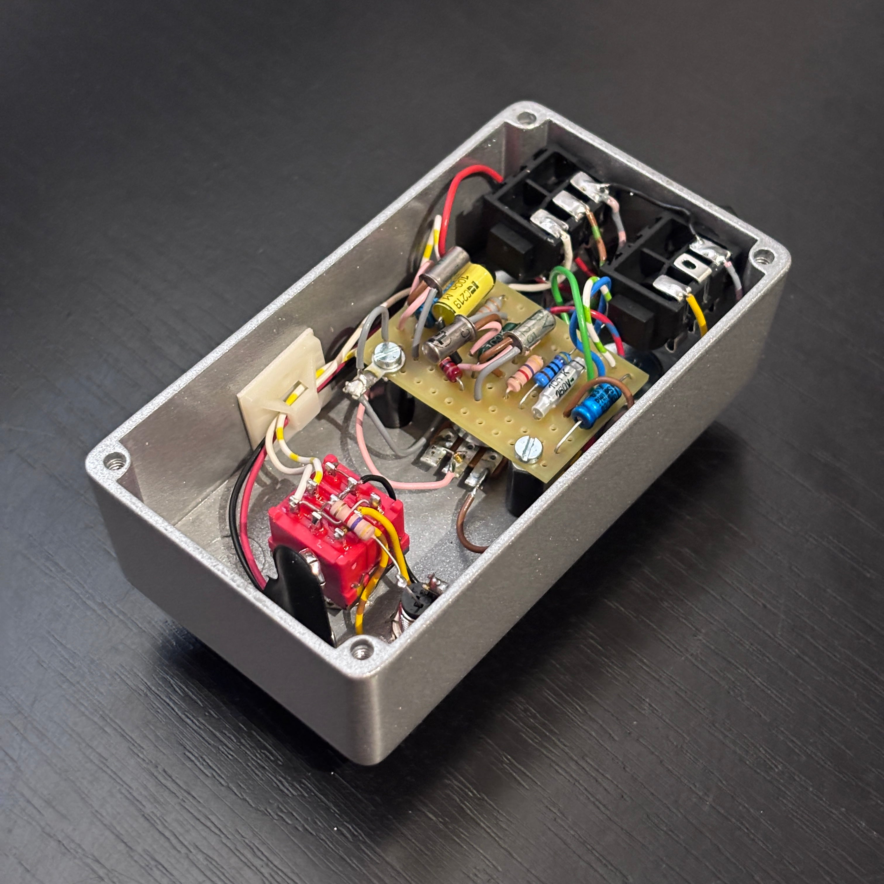 二刀流ToneBender Deimos Germanium Fuzz Deimos Germanium Fuzz / Tone Bender Mk. II - Aion FX